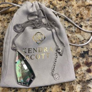 Kendra Scott necklace